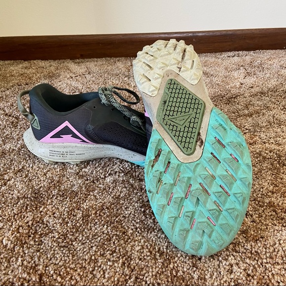 Nike Air Zoom Terra Kiger 6 - Picture 3 of 5